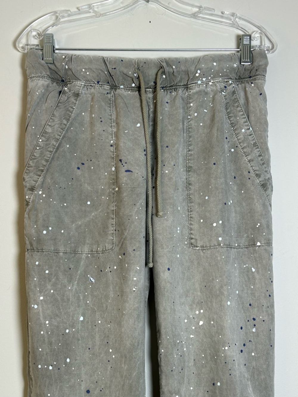 cloth & stone Anthropologie Light Gray tencel Joggers size M paint splatter - Picture 5 of 14
